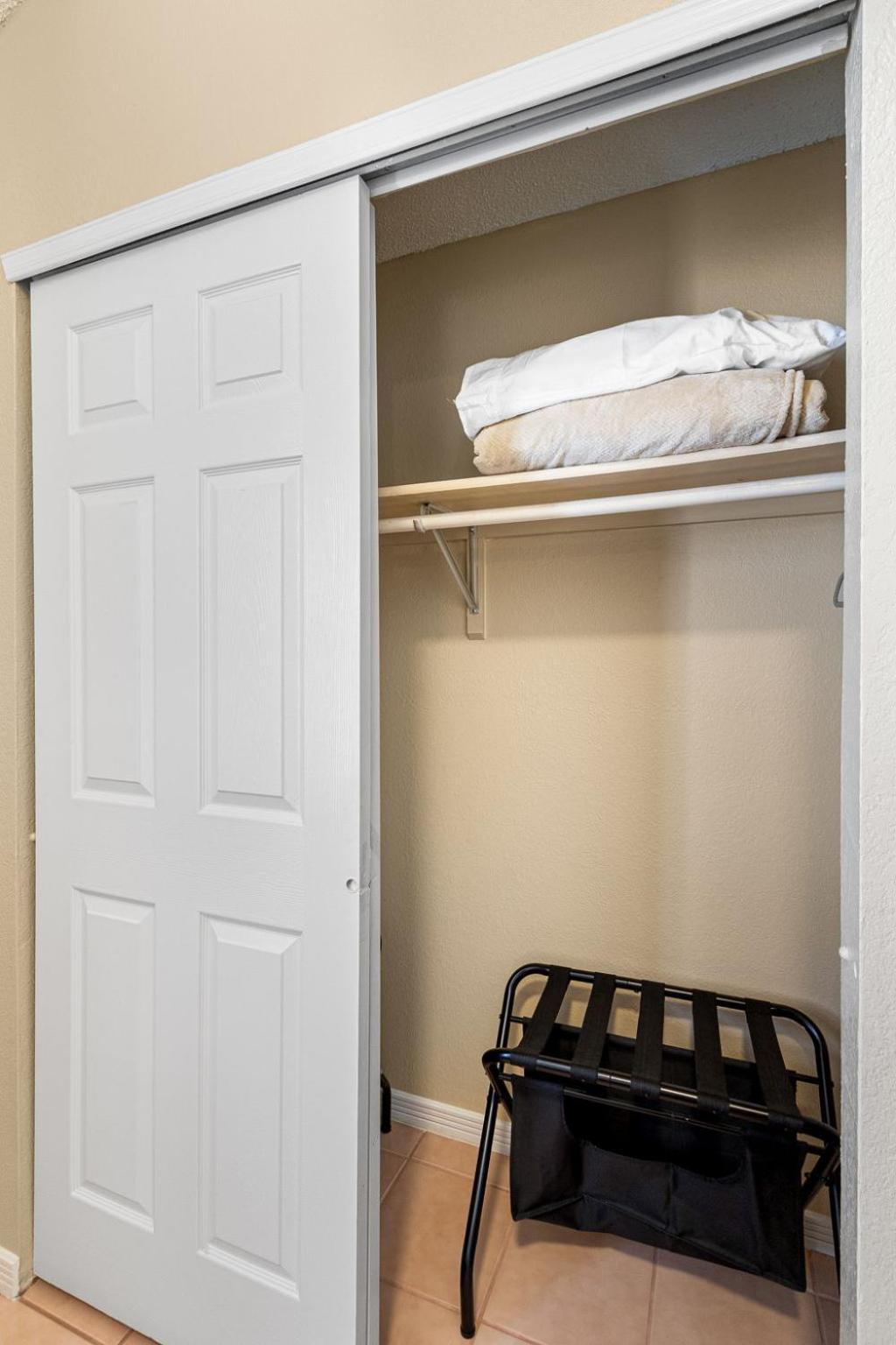 Вилла Peaceful West: 4Br Dusk Haven Эль-Пасо Экстерьер фото